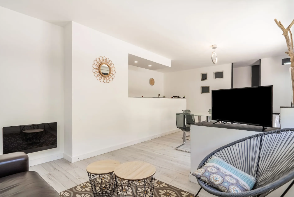 Villa-Les-Vans-REF0674536