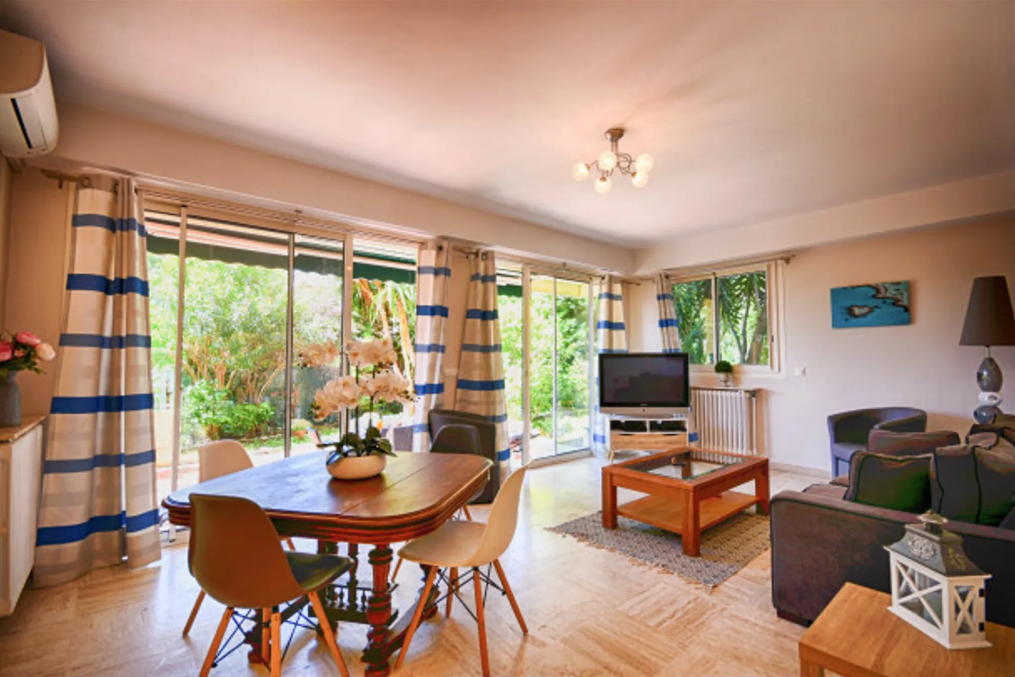 Appartement-Juan-les-Pins-REF1313596