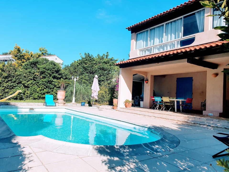 Logement-Seyne-sur-Mer-REF1472586