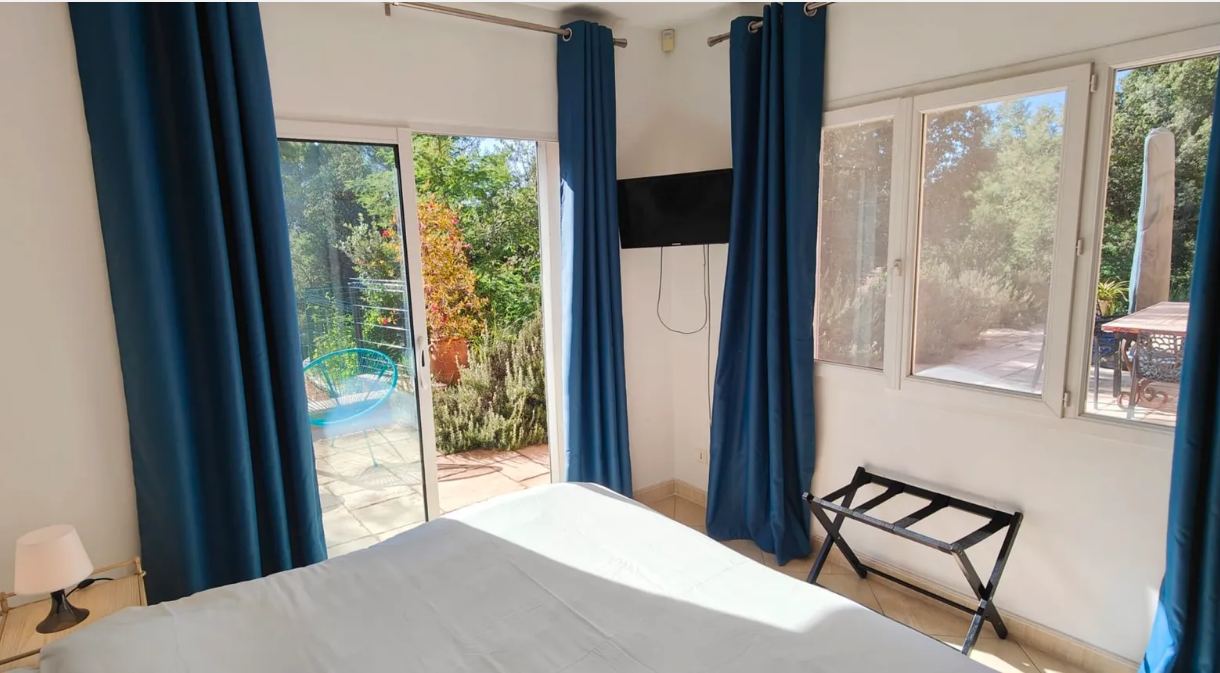 Maison-Saint-Raphael-REF6767596