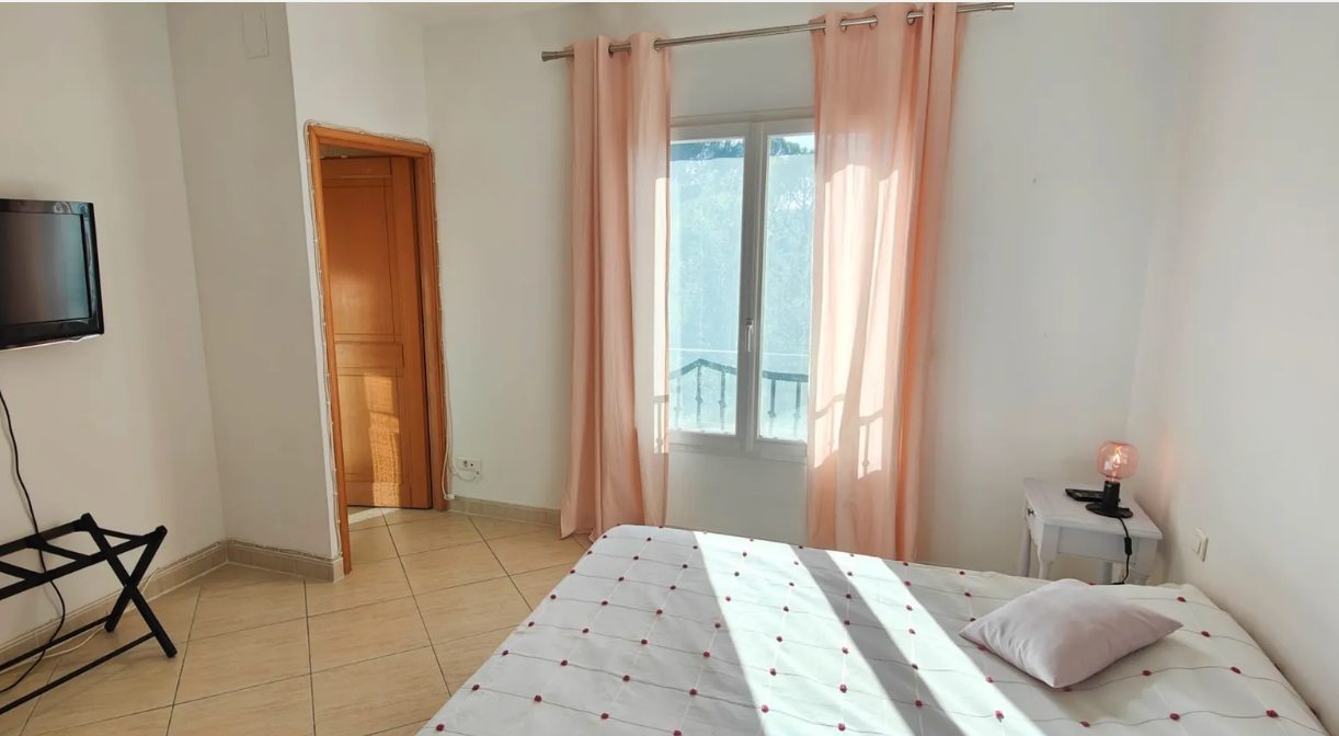 Maison-Saint-Raphael-REF6767596