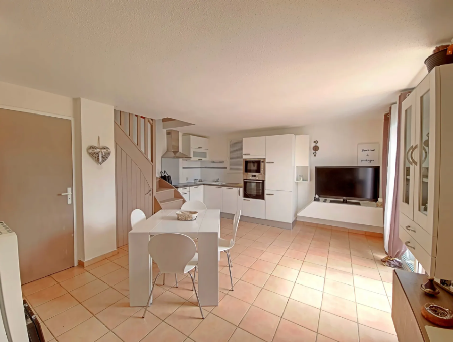 Maison-Saintes-Maries-de-la-Mer-REF7539635